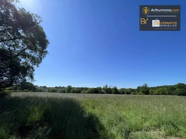 Terrain constructible 641 m²