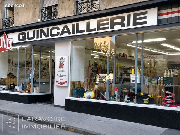 Local 176 m² RIVE DE GIER
