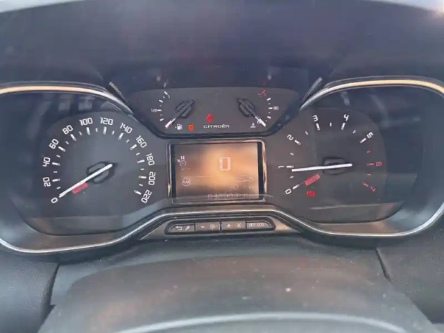 Citroën C3 Aircross puretech 110 s&amp;s bvm6 — photo 10