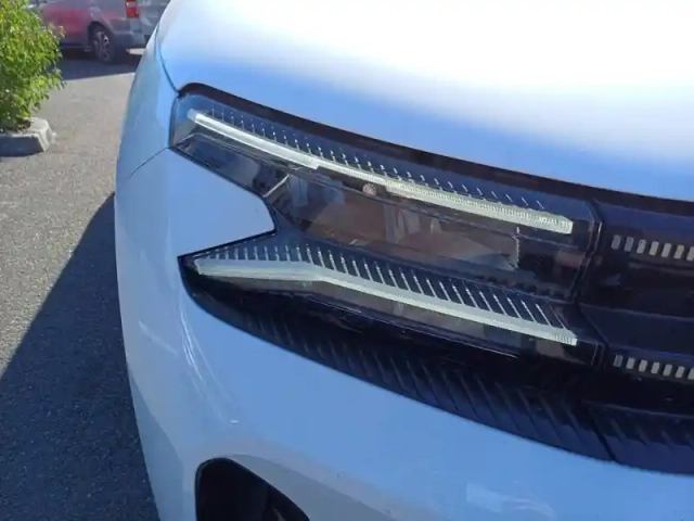 Citroën C5 Aircross hybride rechargeable 225 e-eat8 — photo 16