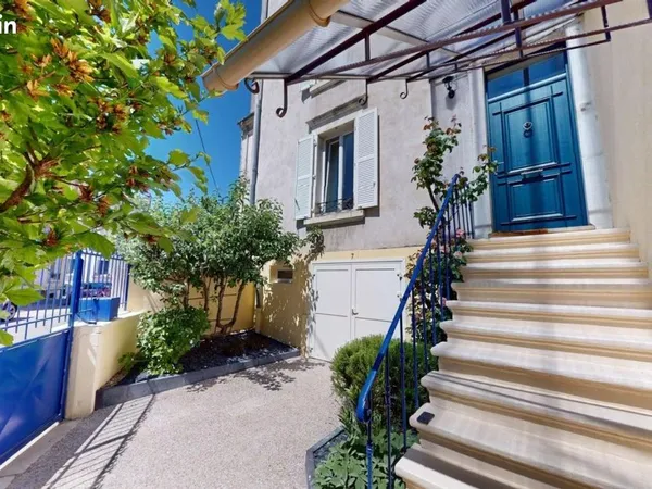 Maison 7 pièces 206 m²