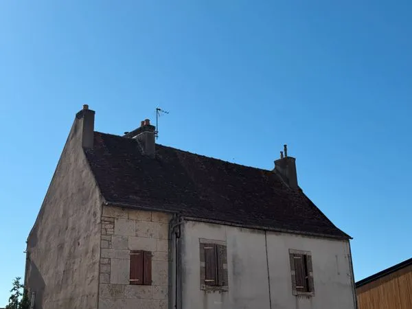 GEVREY-CHAMBERTIN - 59 m² - VUE SUR LES VIGNES - FORT POTENTIEL-85 000
