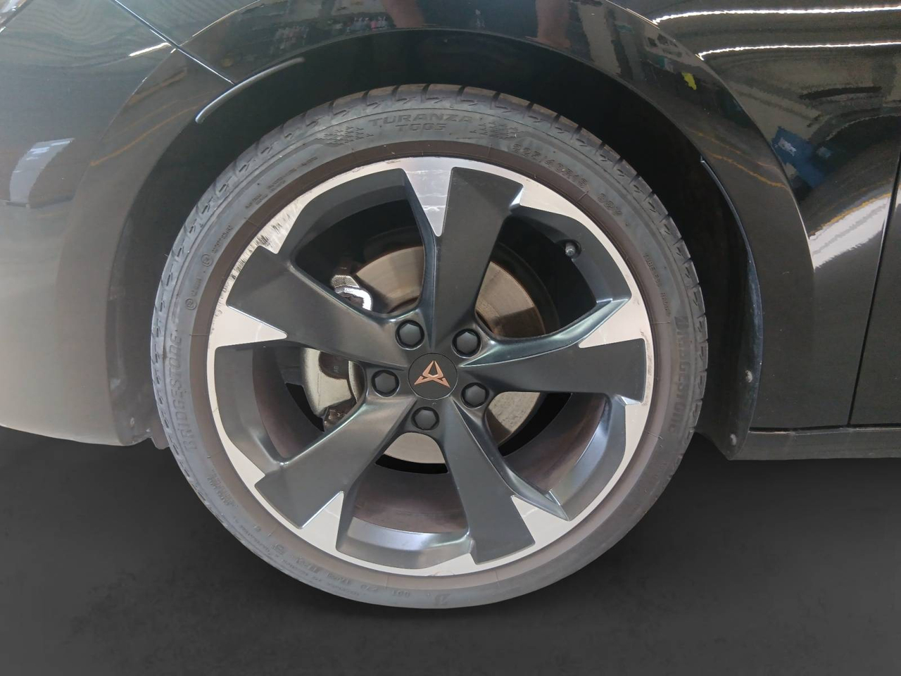 Cupra Leon — photo 12