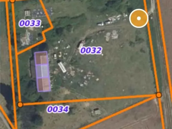 Terrain constructible avec bâtiment agricole