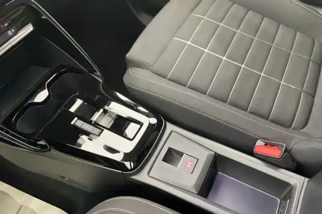 Citroën C3 Aircross hybride 145 ch aut — photo 13