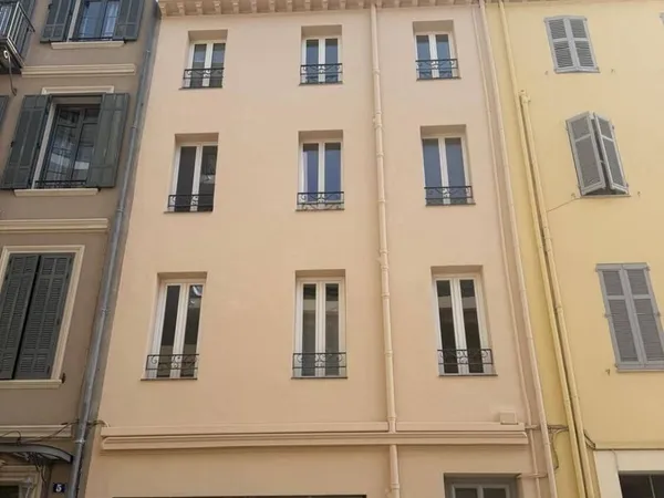 Appartement 13 pièces 303 m²