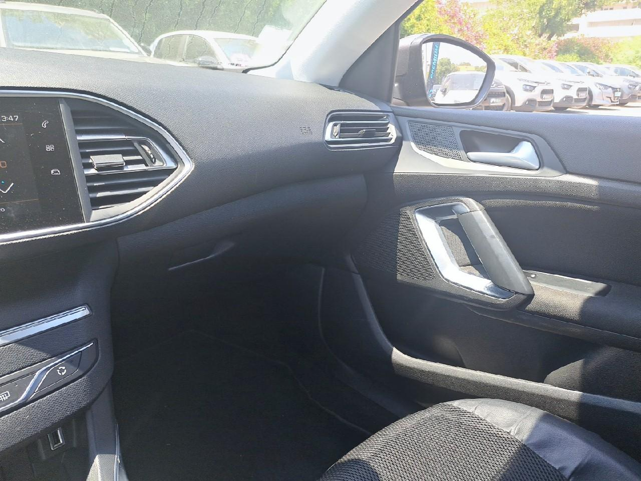 Peugeot 308 bluehdi 130ch s&s eat8 active business — photo 18