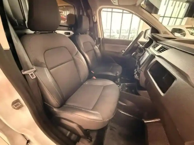 Renault Express Van 1.5 blue dci 95ch confort 22 — photo 15