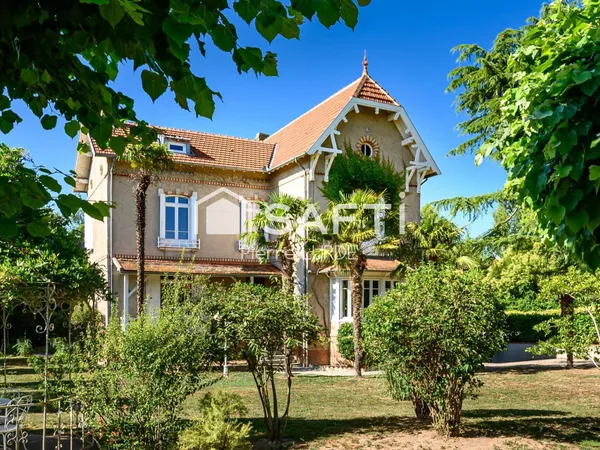 Maison de maître rénovée de 250 m2