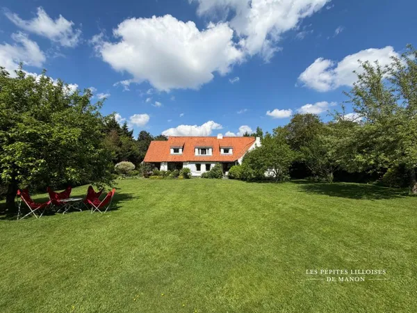 Élégante maison d'architecte Delespierre / Tiberghien au coeur d'un écrin de verdure de 1 600 m2