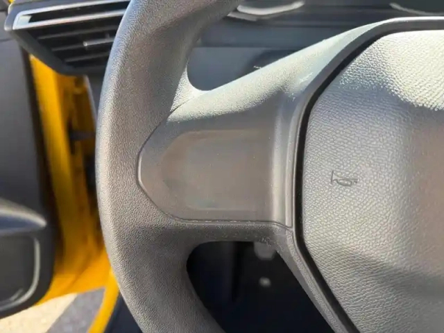Peugeot 208 puretech 75 s&amp;s bvm5 like — photo 19