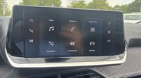 Peugeot 208 e-208 136ch Style — photo 18