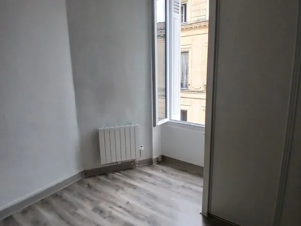 Appartement 40m2 rénové quartier Victor Hugo