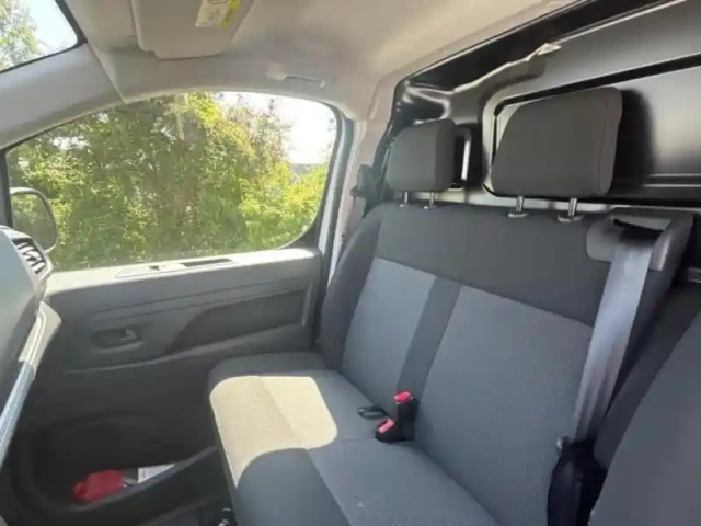 Fiat Scudo fg m 1.5 diesel 120ch — photo 15