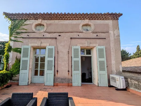 Maison de luxe 35 pièces 1760 m²