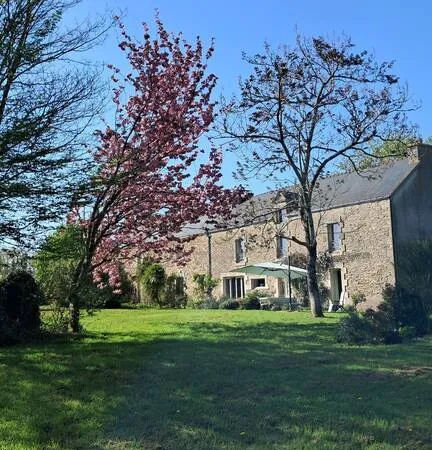Maison 7 pièces 331 m²