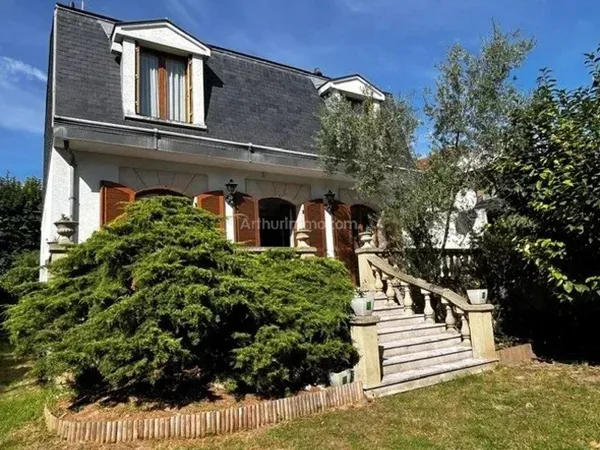 Maison 5 pièces 133 m²