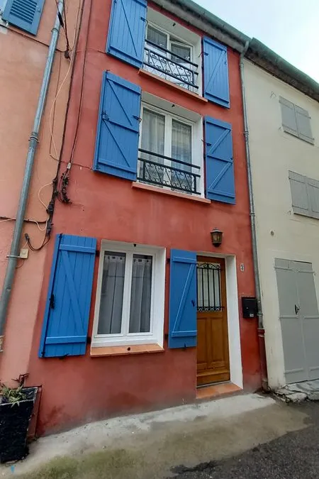 Photo 1