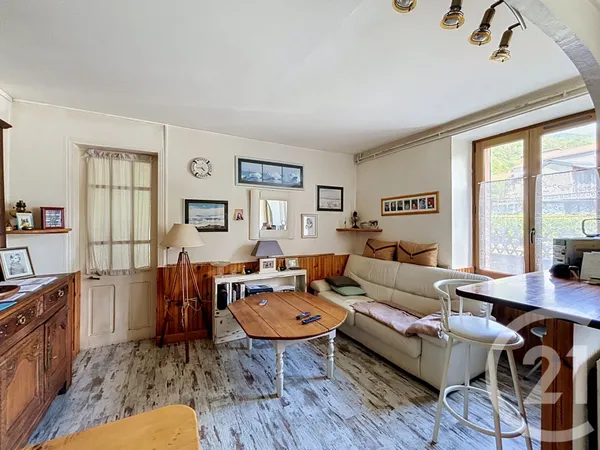 Maison 4 pièces 183 m²