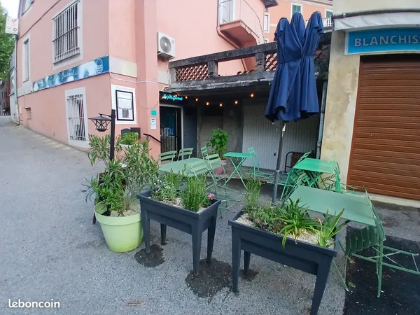 Vend fond commerce traiteur/ restaurant