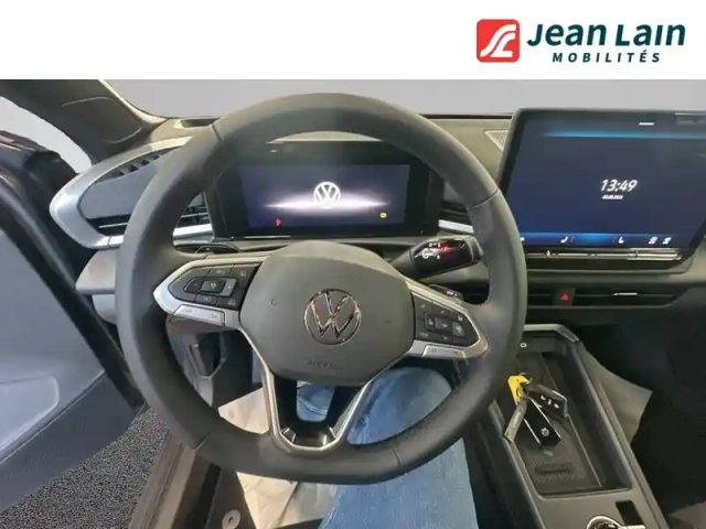 Volkswagen T-Roc 1.5 etsi hybrid 150 ch dsg7 — photo 12