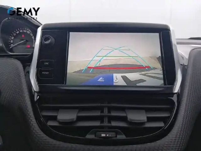 Peugeot 2008 1.2 puretech 130ch s&amp;s bvm6 — photo 15