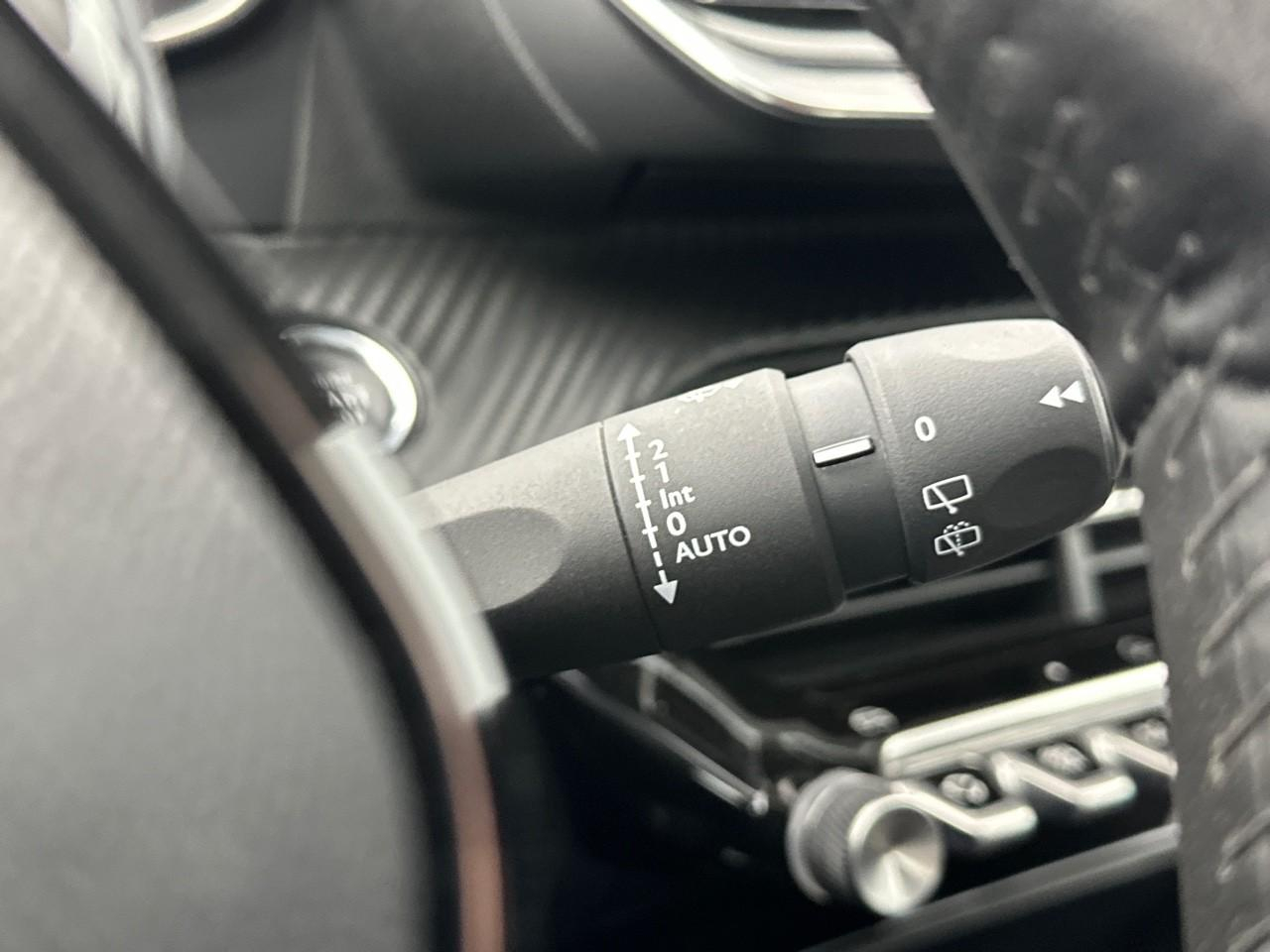 Peugeot 208 puretech 100 s&s bvm6 active — photo 18