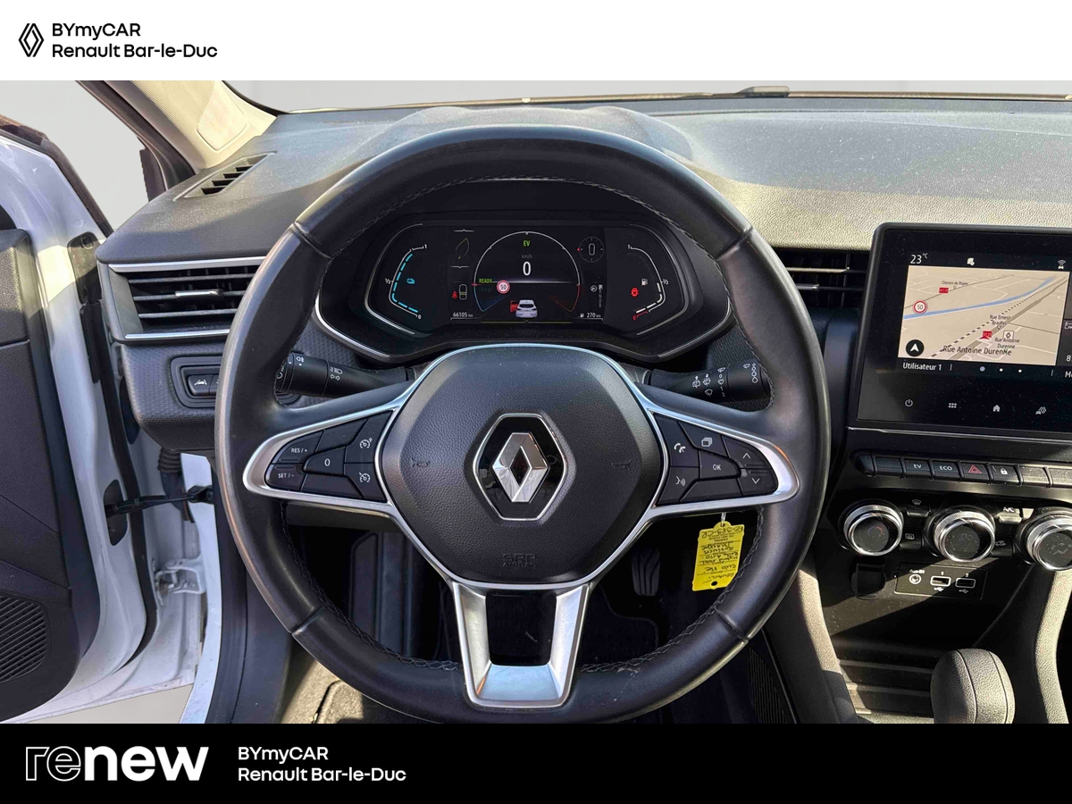 Renault Clio E-Tech 140 - 21 — photo 10