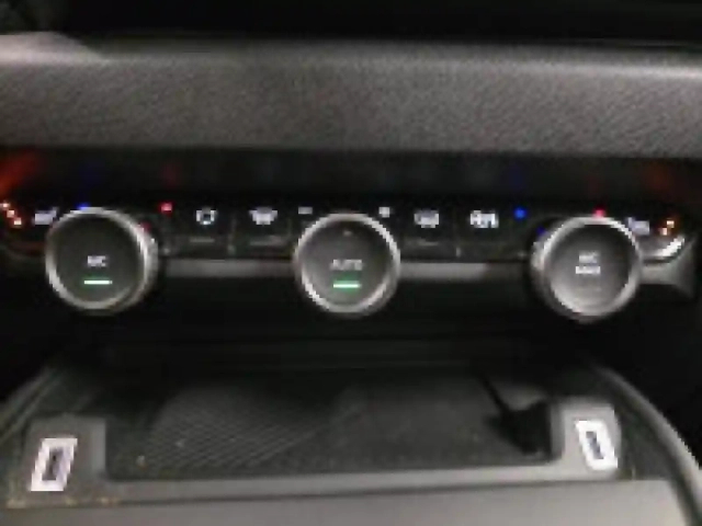 Citroën C4 moteur électrique 136ch (100 kw) feel pack automatique — photo 13