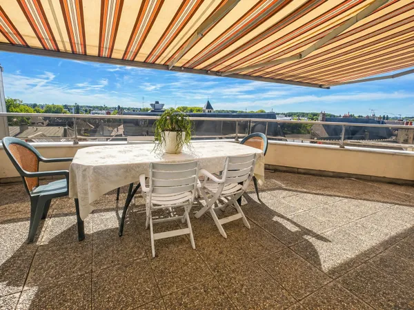 Appartement 6 pièces 182 m²