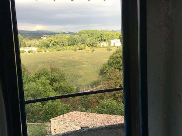 Loue maisonnette avec vue