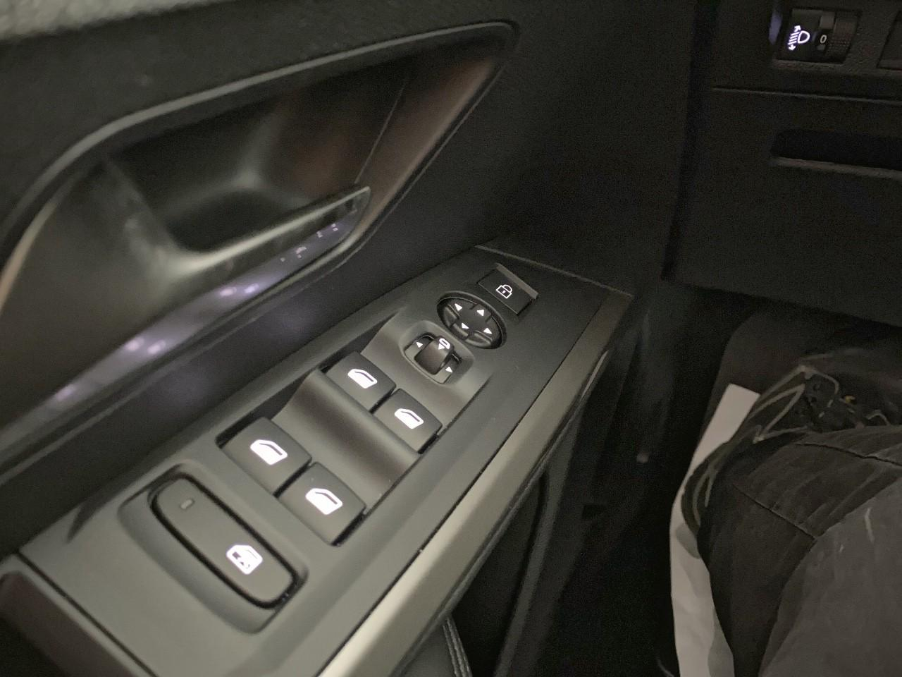 Peugeot 5008 hybrid 145 ch e-dcs6 allure — photo 20