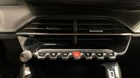 Peugeot 2008 1.2 PureTech 100ch S&S Style — photo 26