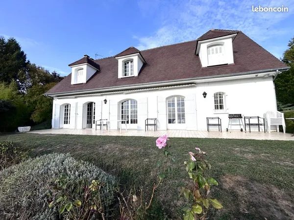 Propriété 7 pièces 178 m²