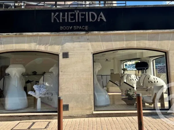 Local commercial 107 m²