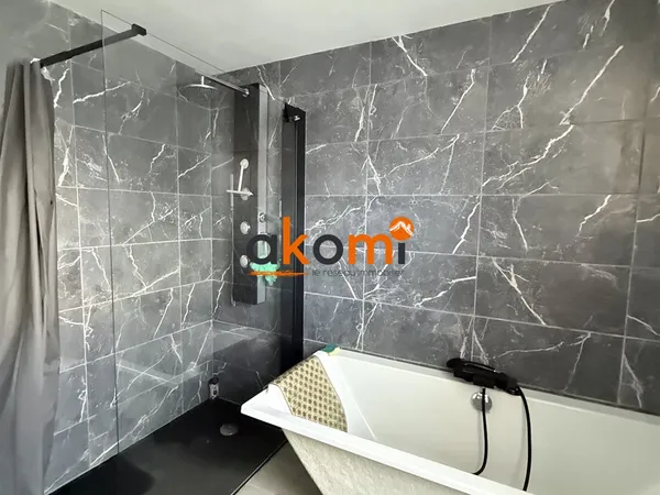 Maison - 7 Pieces - 161m²