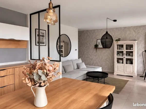 Très beau T4 avec terrasse de 27 m² à proximité du lac d'Annecy