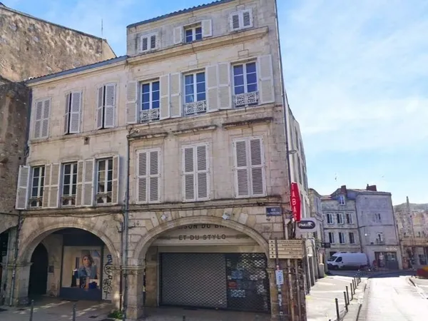 Immeuble 240 m²