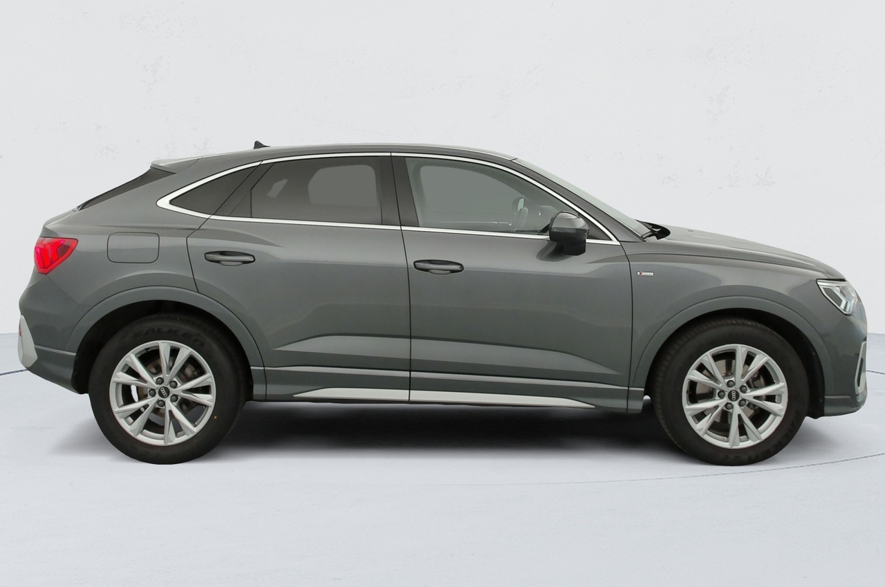 Audi Q3 Sportback — photo 6