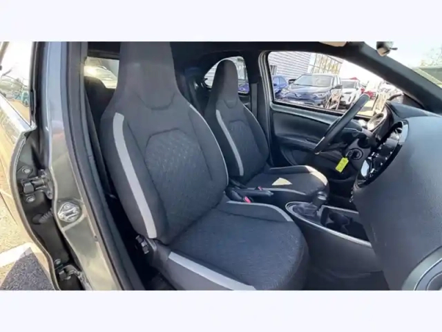 Toyota Aygo 1.0 vvt-i 72 design — photo 13