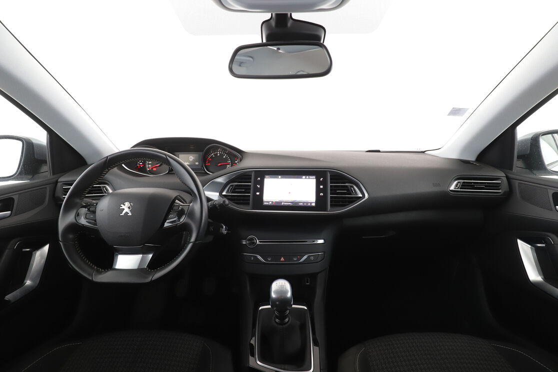 Peugeot 308 SW 1.5 Blue-HDi Active — photo 11