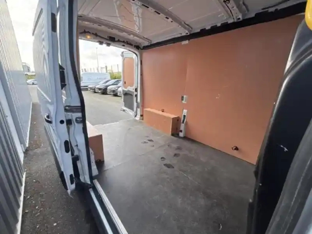 Ford Transit 2t fg t310 l2h2 2.0 ecoblue 130ch s&amp;s trend business — photo 11