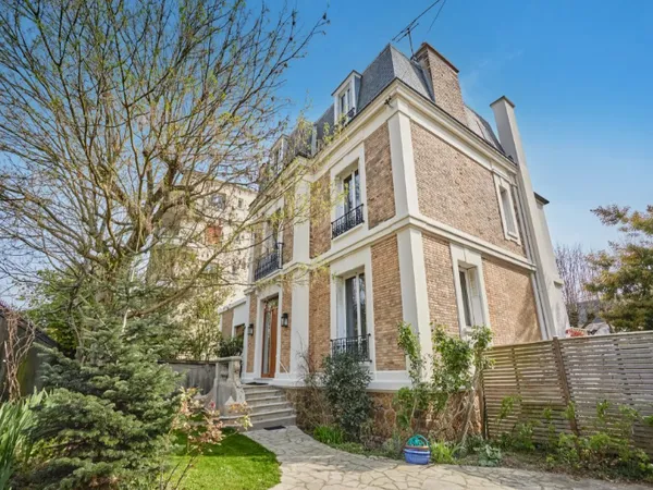 Vends maison avec piscine