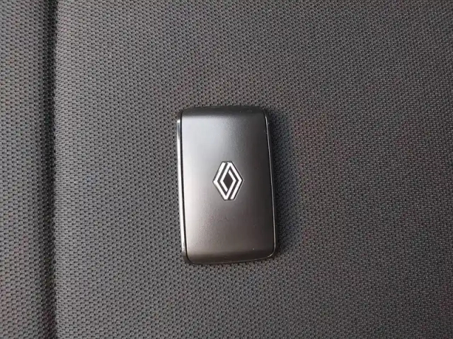 Renault Megane e-tech 220 ch autonomie confort — photo 5