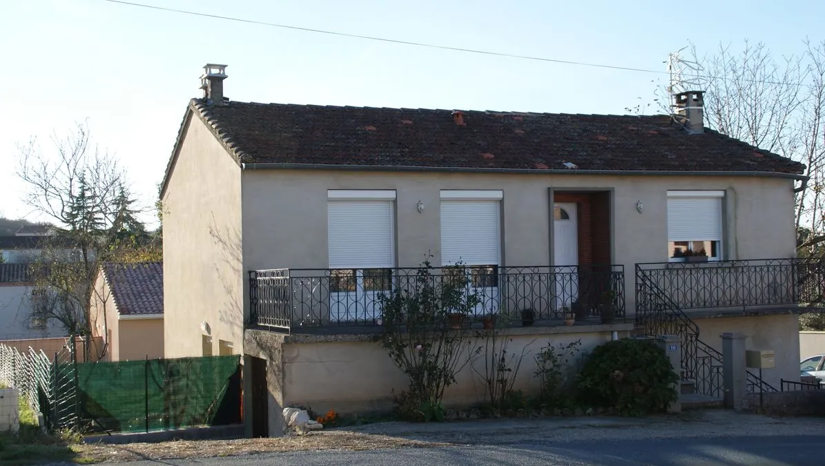 Photo 1