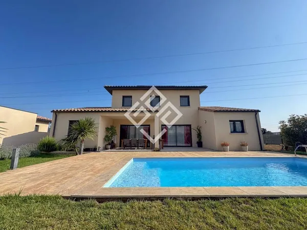 Villa 5 pièces 140 m²