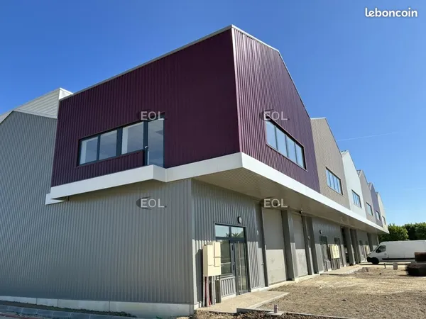 Local d'activité 1 202 m²