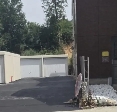 Loue garage Pontarlier