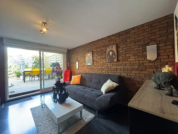 ECOUFLANT-Appartement 5 pièces-82m²-balcon-terrain