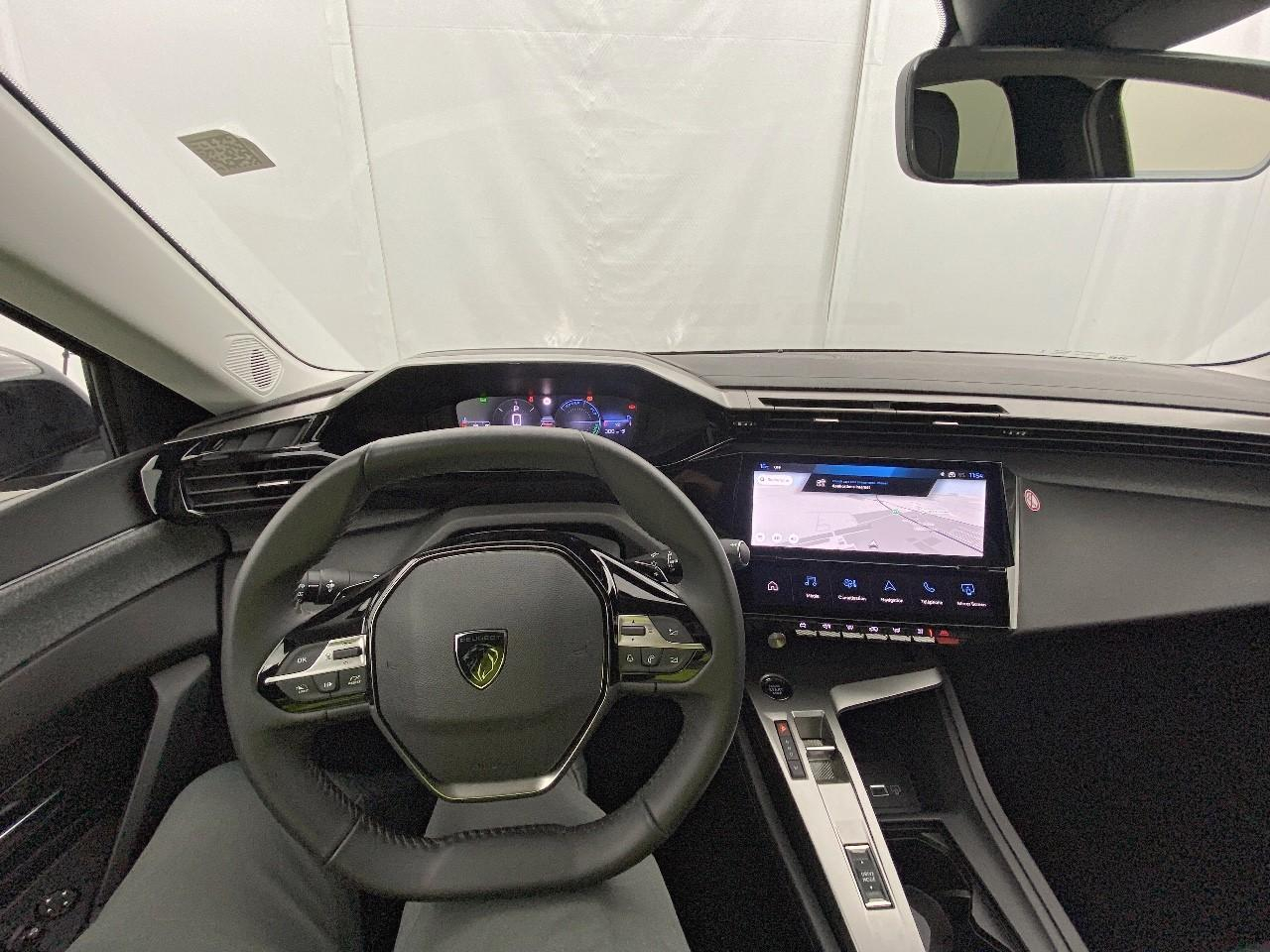 Peugeot 308 hybrid 145 e-dcs6 allure — photo 12